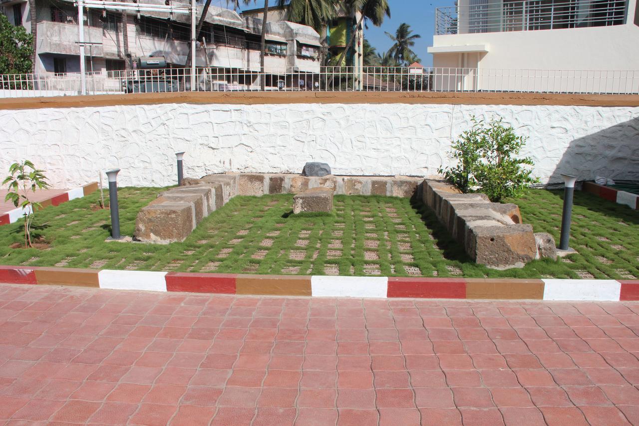 Hira Laxmi Residency Hotel Alibag Exterior photo