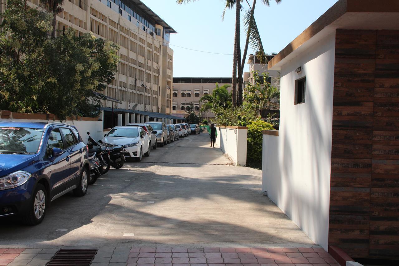 Hira Laxmi Residency Hotel Alibag Exterior photo